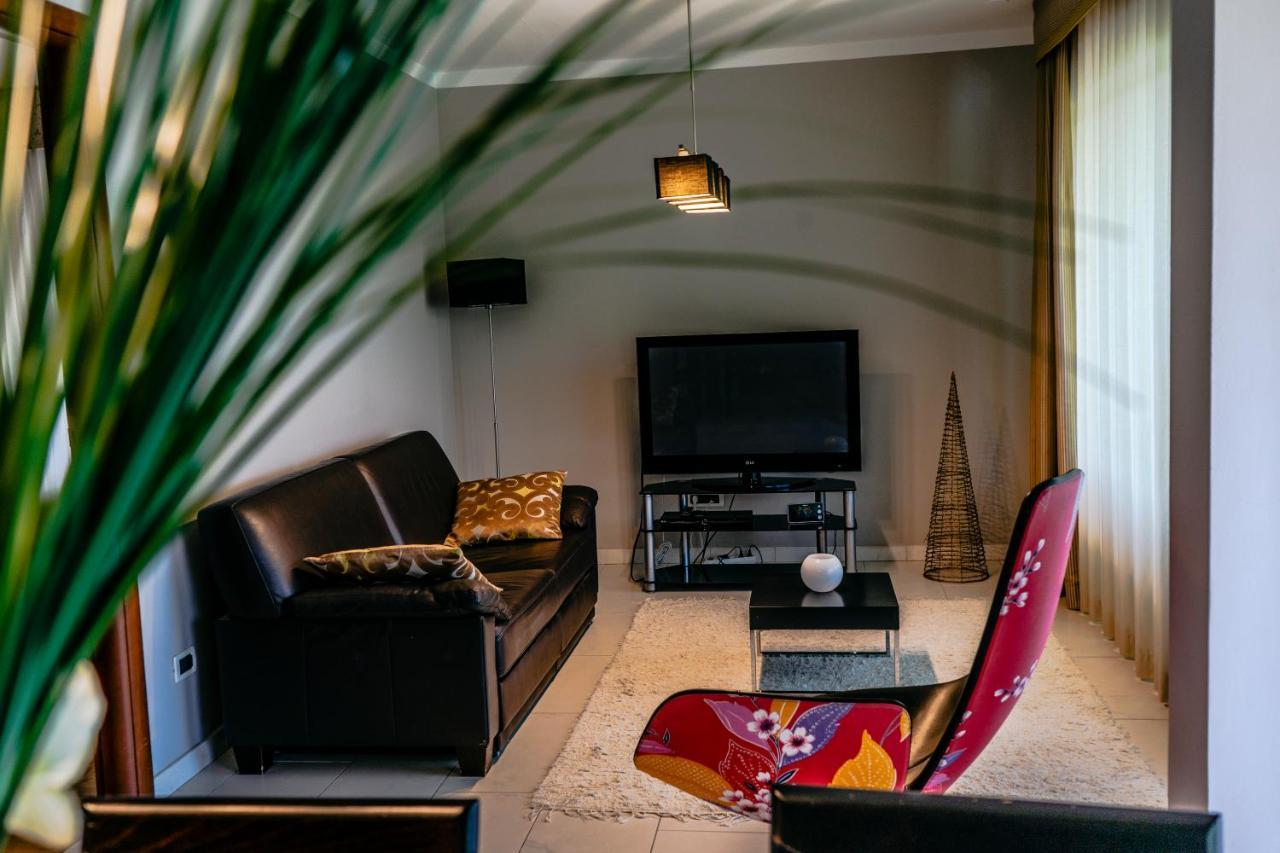 Sunset Apartments ポドストラナ エクステリア 写真